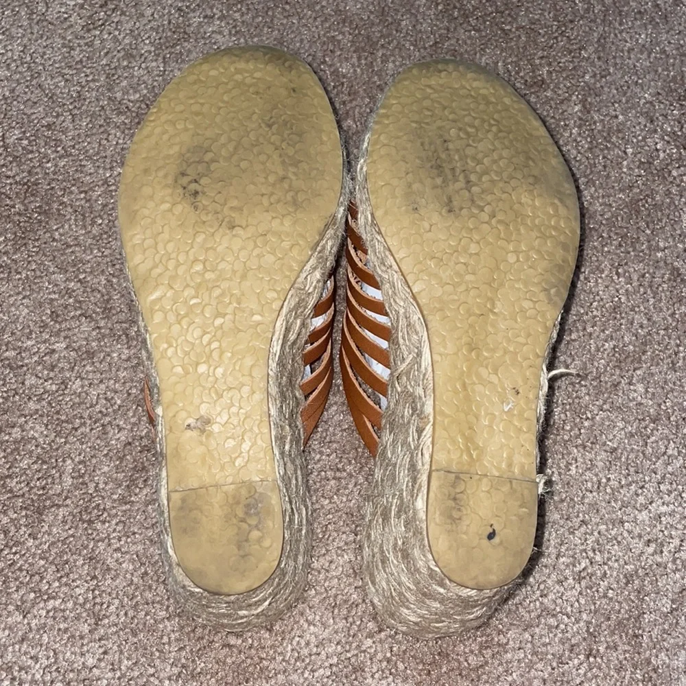 KORS Michael Kors Luggage Espadrille Wedges - Picture 6 of 9